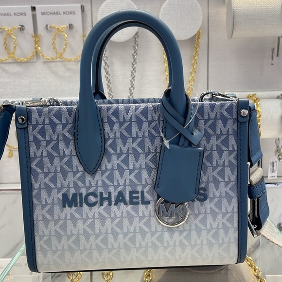 Michael Kors Mirella Extra-Small Ombré Logo Crossbody XBODY Shopper Bag
Denim - Picture 2 of 16